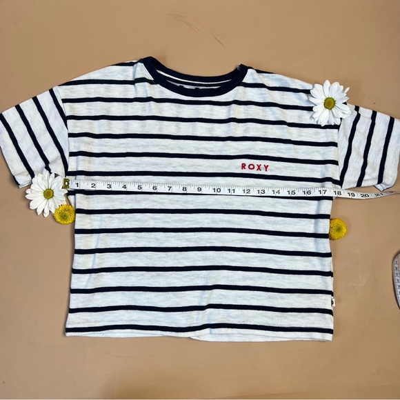 Roxy navy and white stripped short sleeved cropped top - Picture 7 of 8